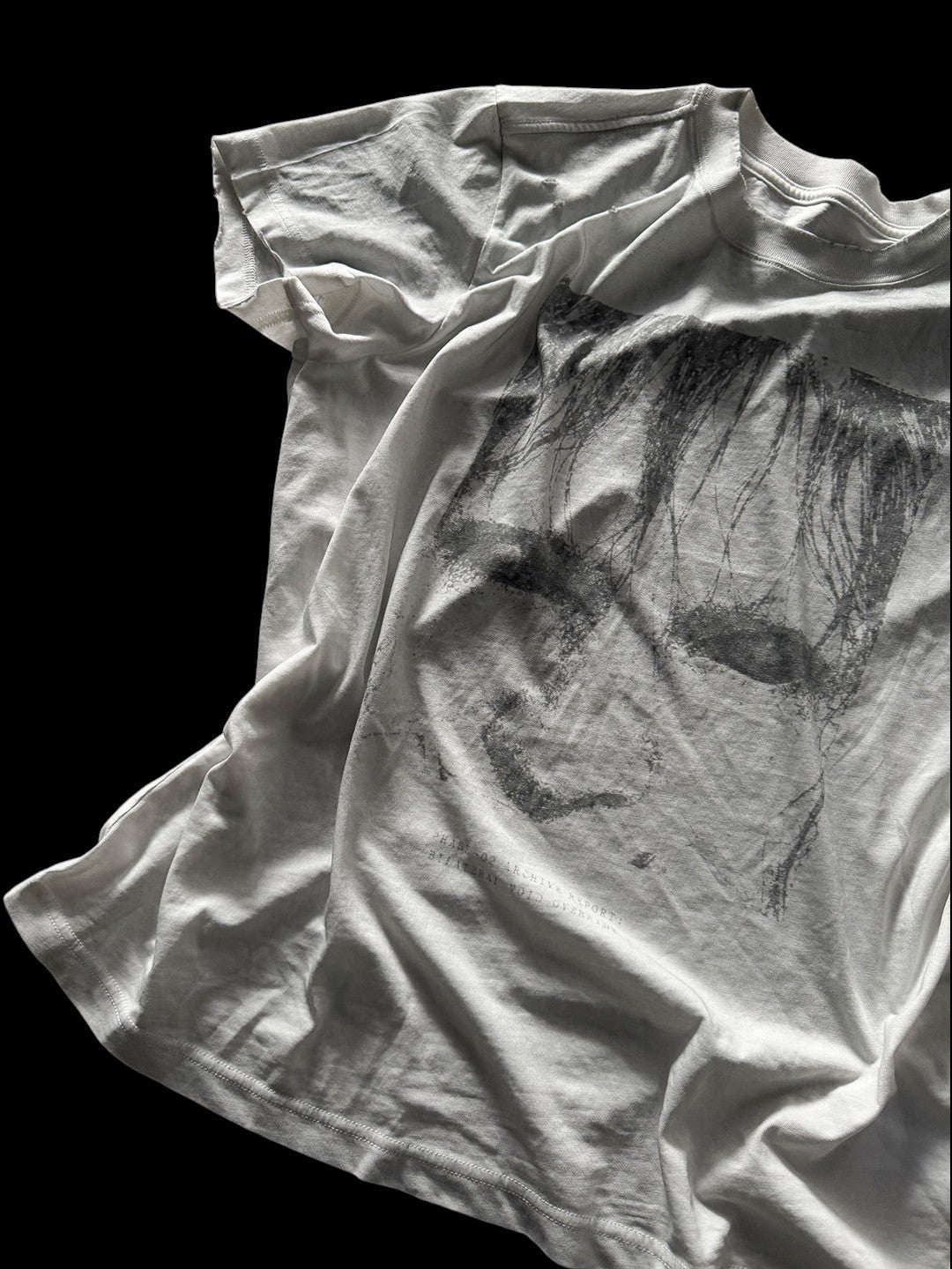SERONINE CTX-49 Dark Portrait Graphic T-Shirt - front print and drape detail