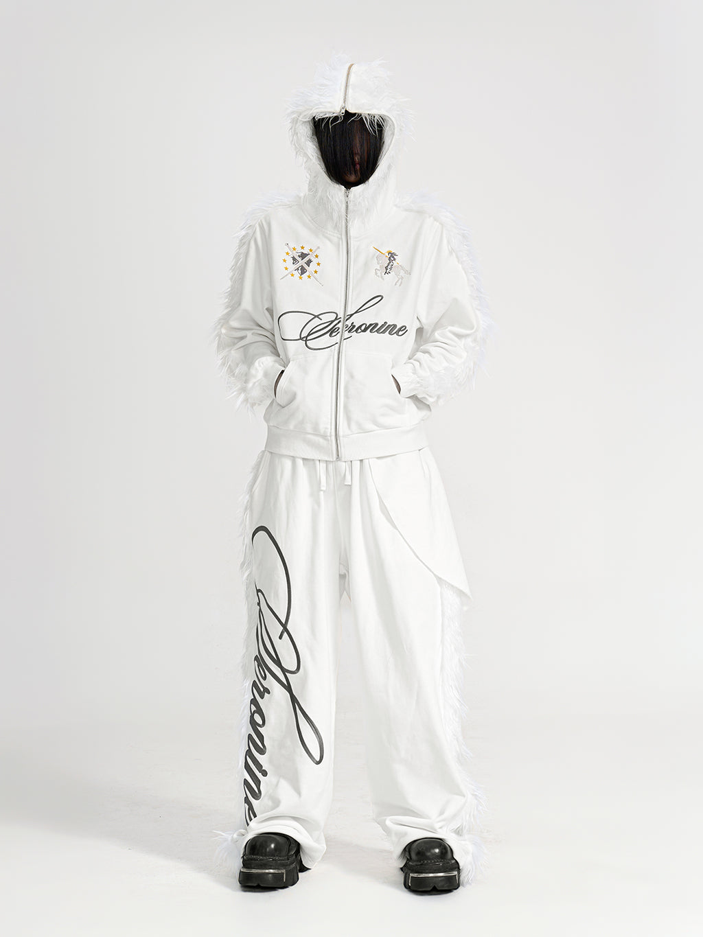 VAR-41｜Whiteout Form · Mohawk Fleece-Trim Set