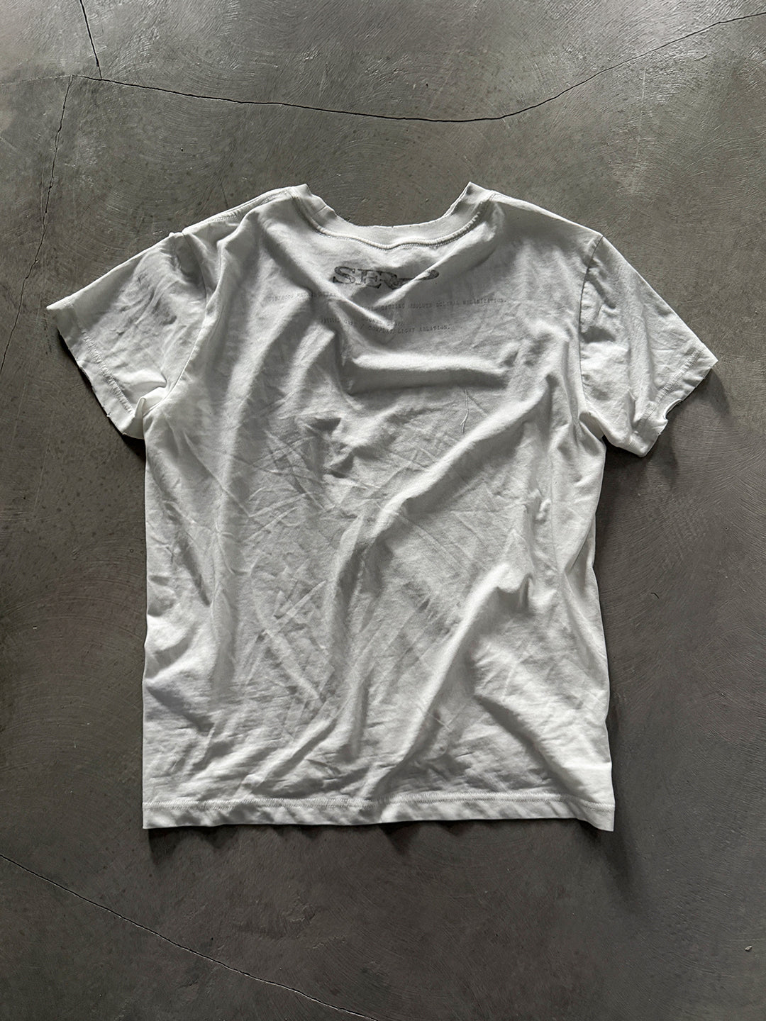 SERONINE CTX-49 white dark portrait graphic T-shirt with dirty wash