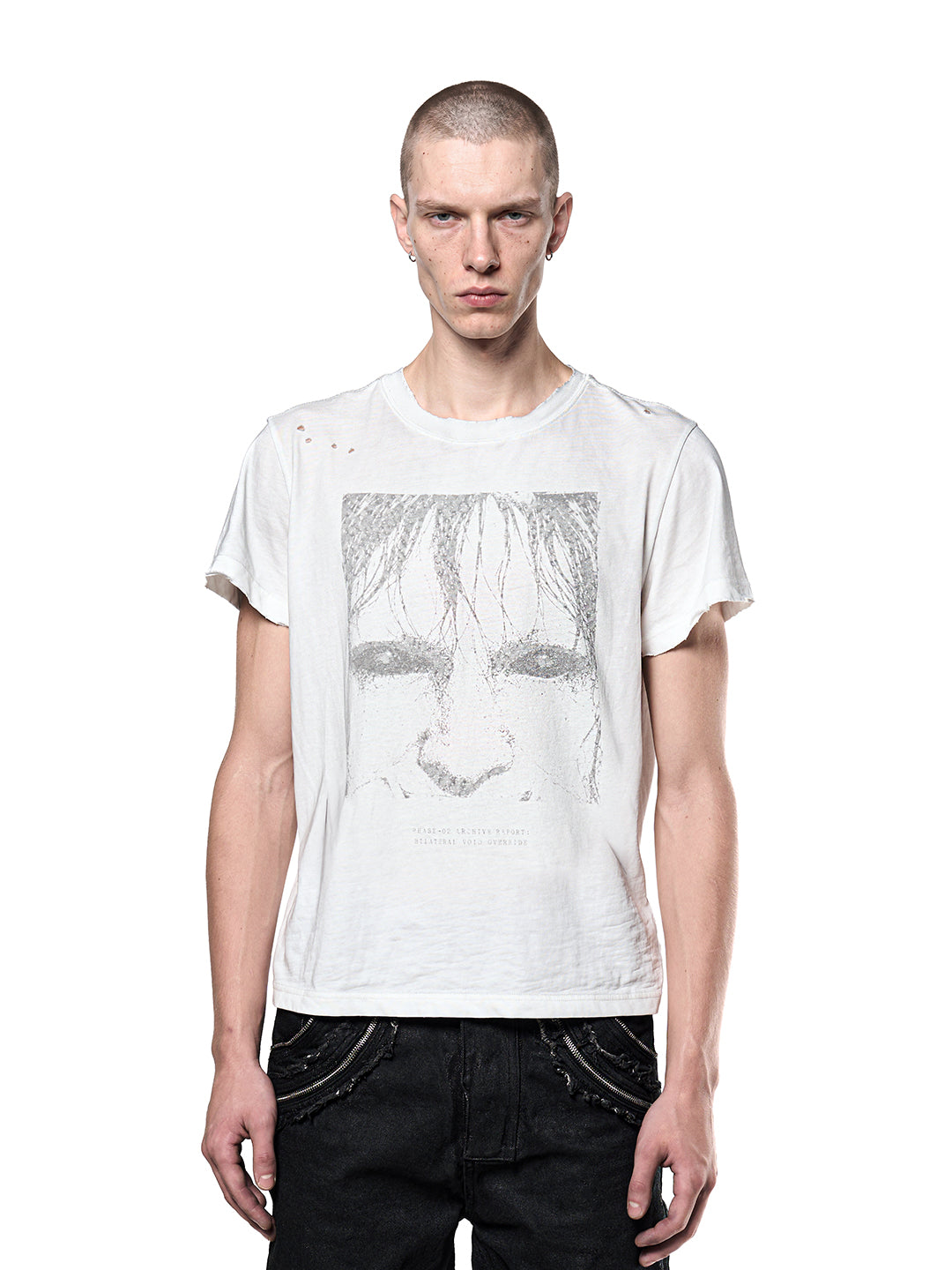SERONINE CTX-49 white dark portrait graphic T-shirt with dirty wash