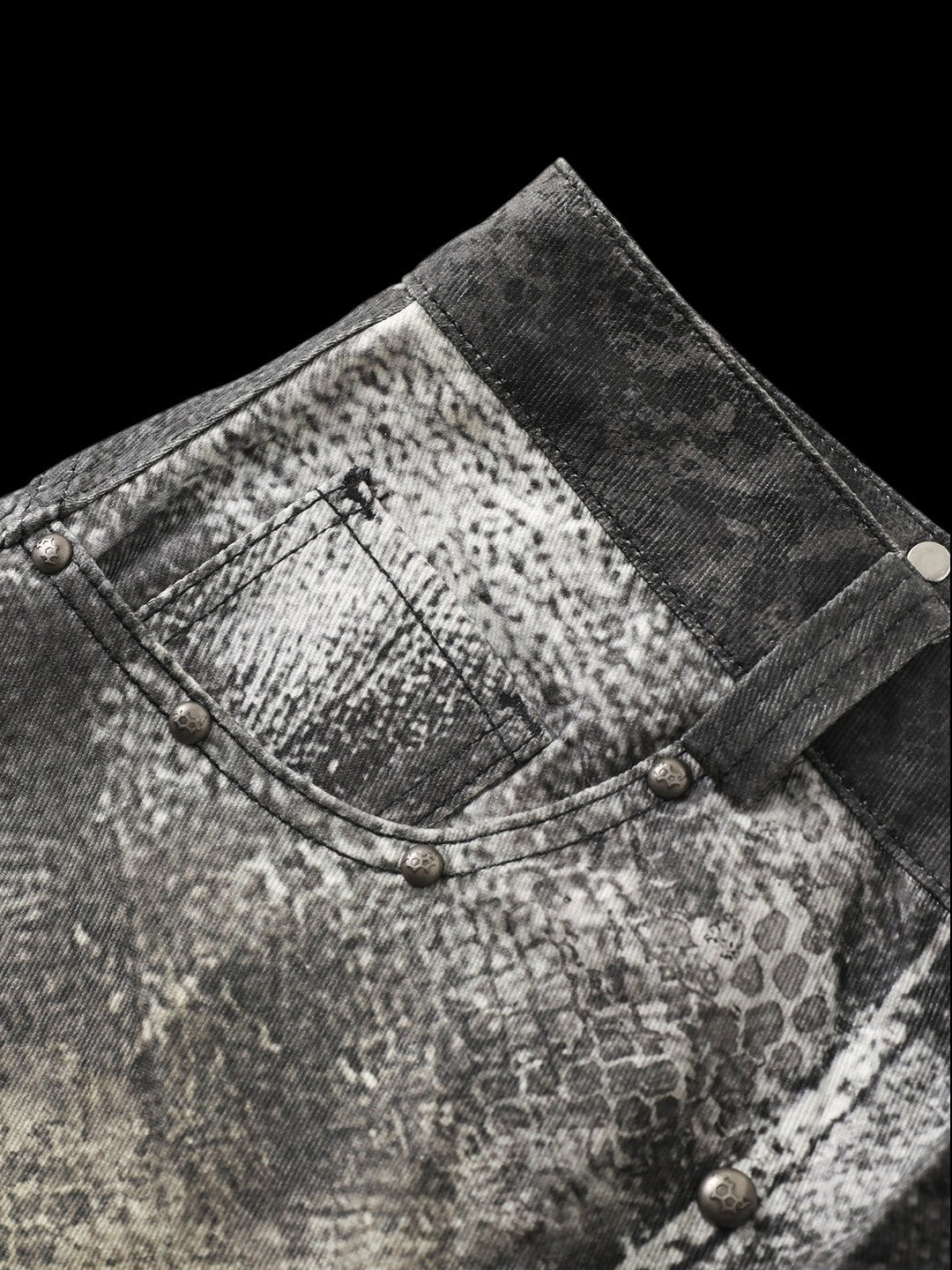 SERONINE SER-MIM1 Snake-Print Distressed Wide-Leg Jeans - back pocket detail