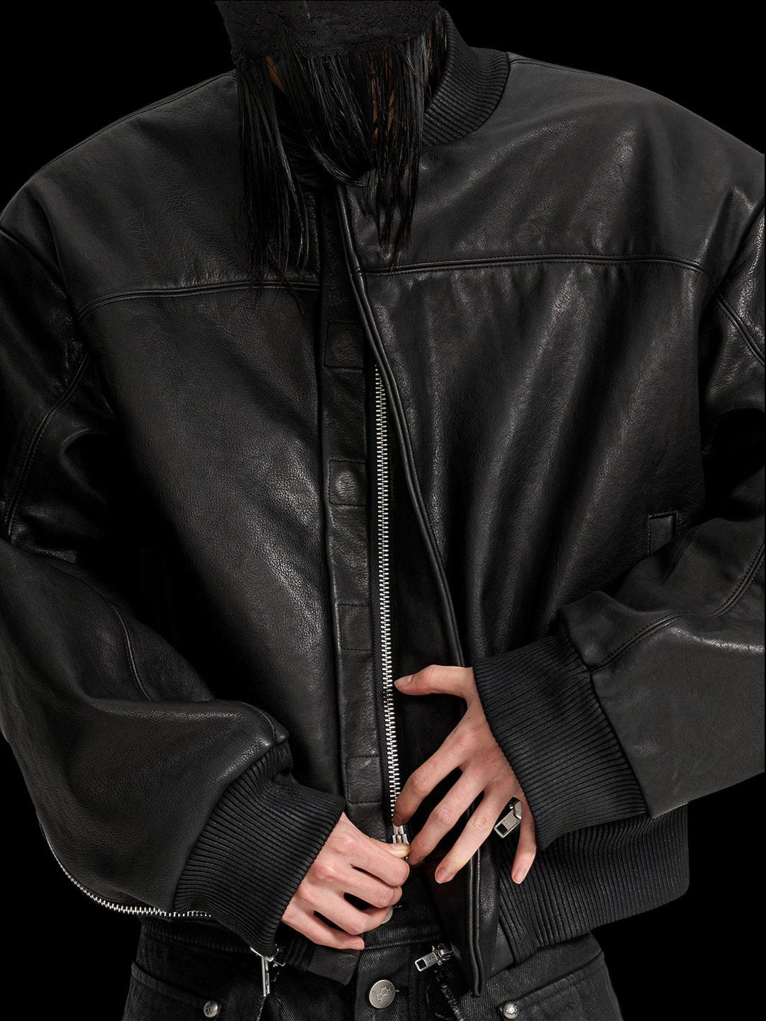 SERONINE VAR-45 Black Zip-Sleeve Leather Bomber Jacket - front zipper detail