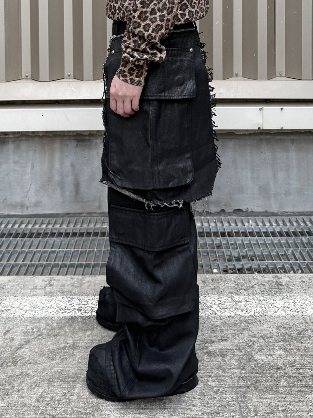 SERONINE VAR-47 Black Wax-Brushed Layered Wide-Leg Jeans - side fit and layered panel