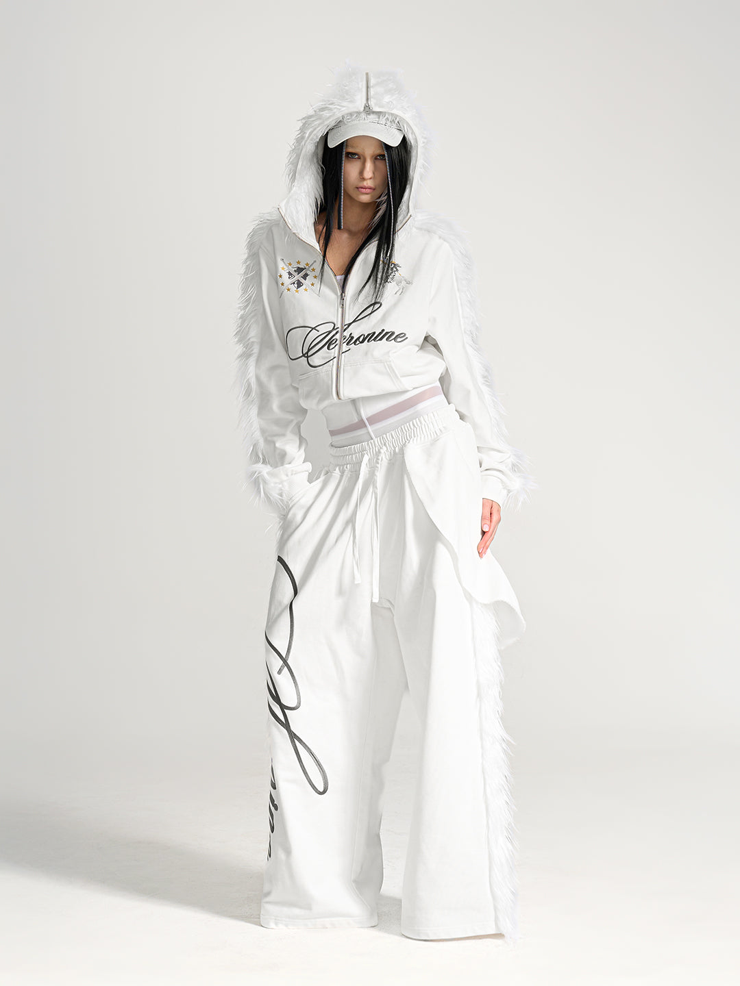 VAR-41｜Whiteout Form · Mohawk Fleece-Trim Set